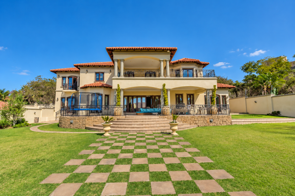 5 Bedroom House