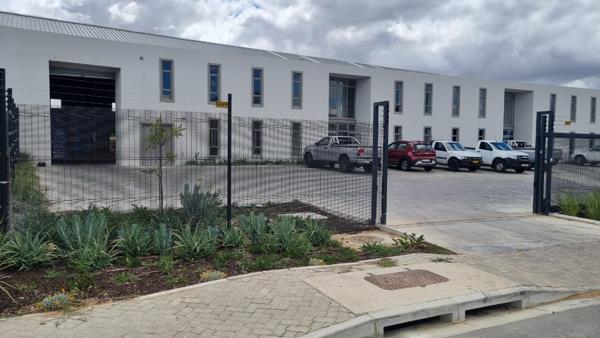 759  m² Industrial space