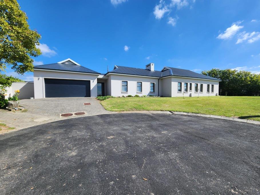 5 Bedroom House