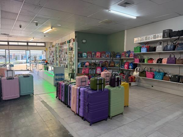 320  m² Retail Space