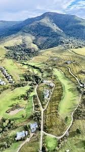 750 m² Land