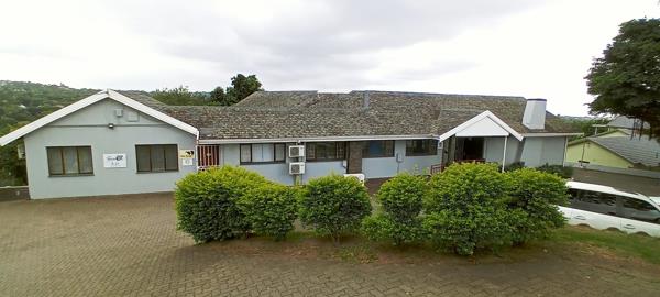 230  m² Commercial space