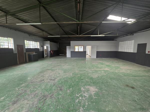 512  m² Industrial space