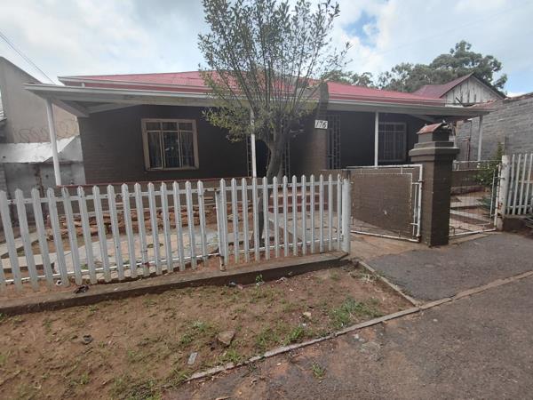 9 Bedroom House