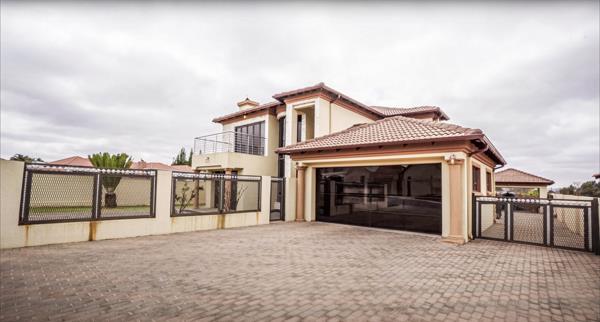 4 Bedroom House