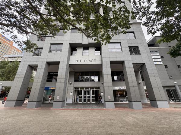 1 012  m² Commercial space