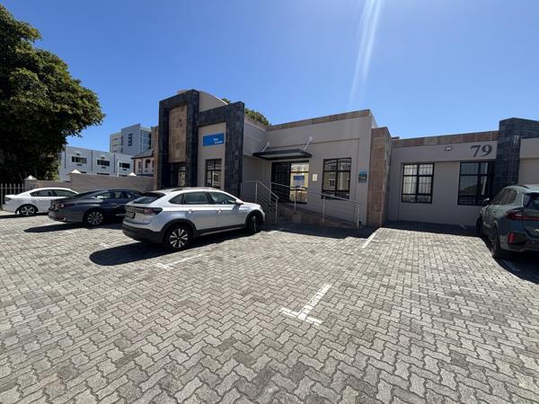 270.8  m² Commercial space