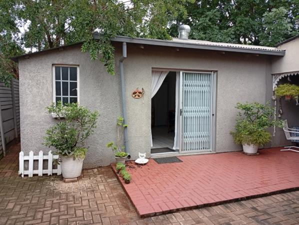 1 Bedroom Garden Cottage