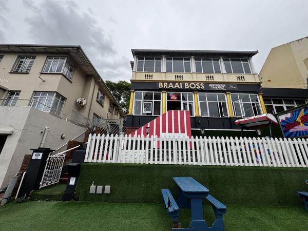 180  m² Commercial space