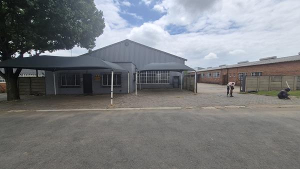 606  m² Industrial space