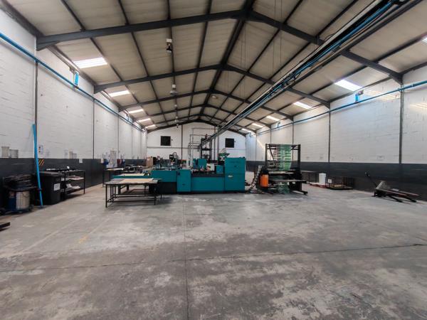 600  m² Industrial space