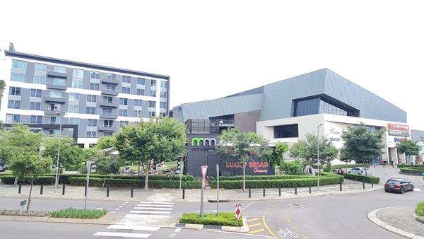 164  m² Retail Space