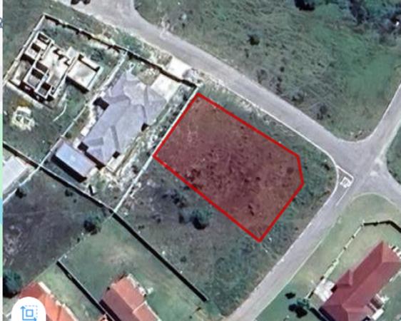 1 002 m² Land