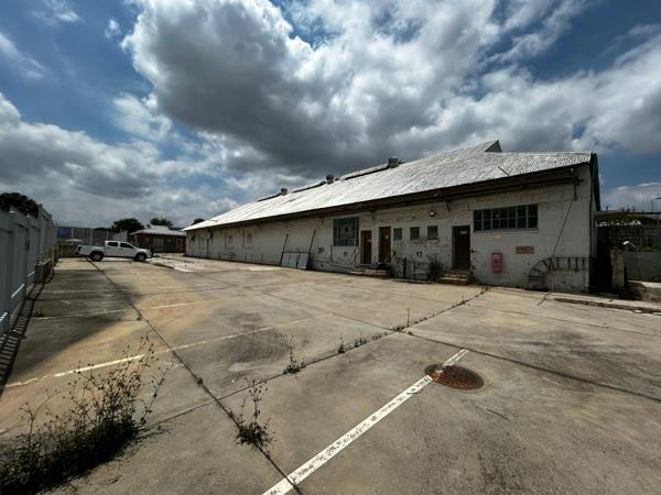 1 000  m² Industrial space