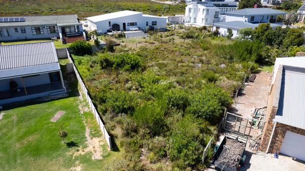 759 m² Land