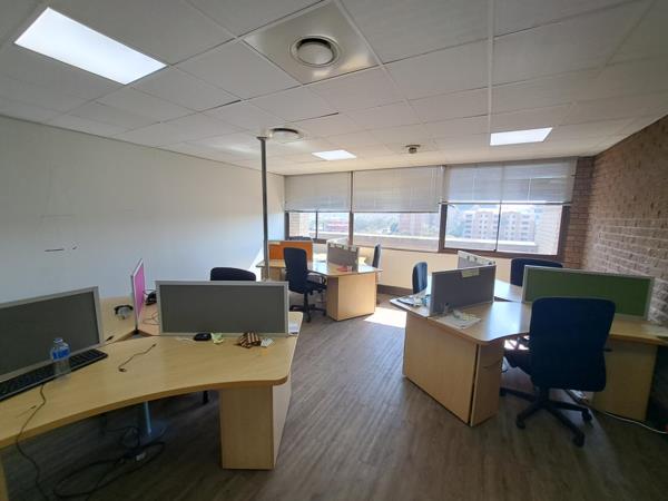 54  m² Commercial space