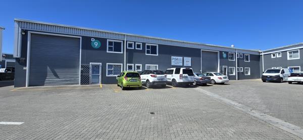 888  m² Industrial space