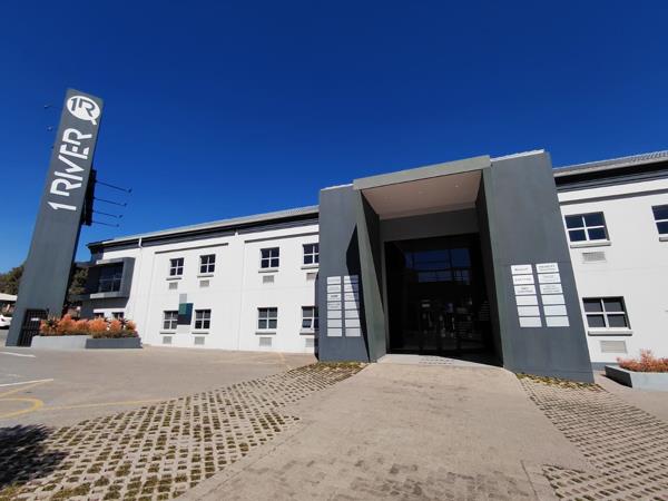 275  m² Commercial space