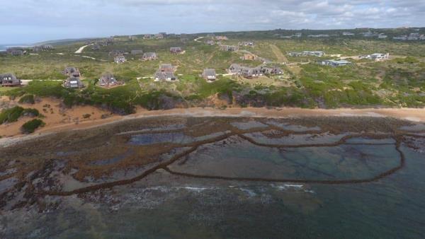 996 m² Land