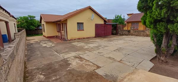 2 Bedroom House