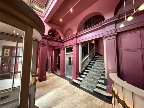 373 m² Commercial space