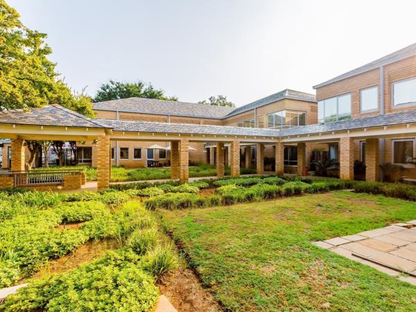 293.5 m² Office Space