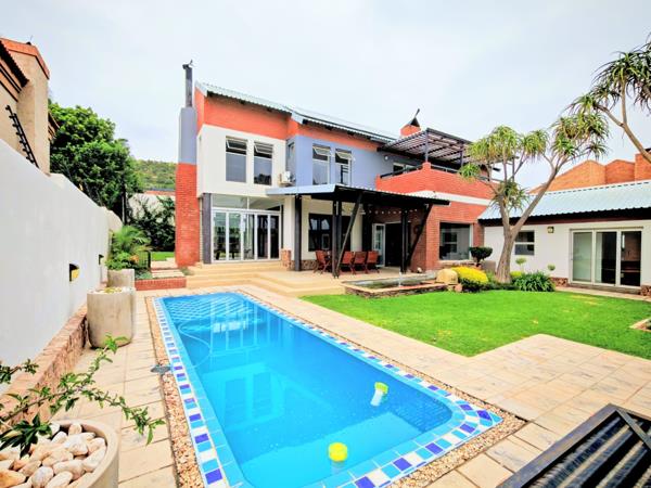 6 Bedroom House