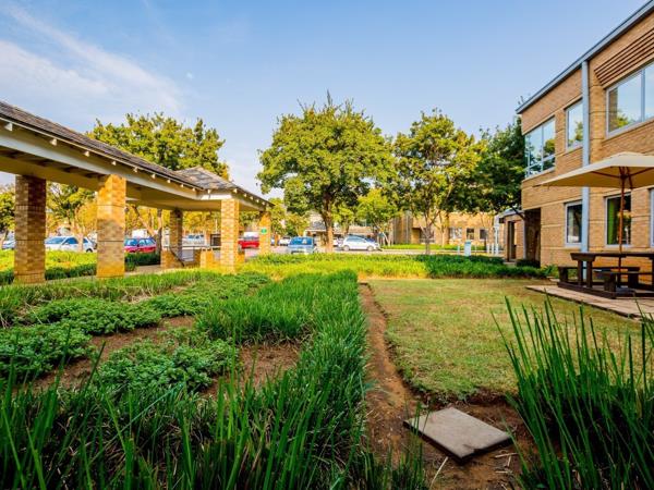 349  m² Office Space