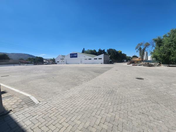 1 400  m² Industrial space
