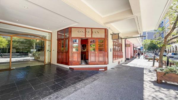 55  m² Retail Space