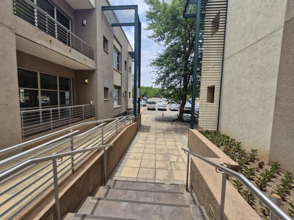 99.1  m² Commercial space