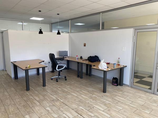 65  m² Commercial space