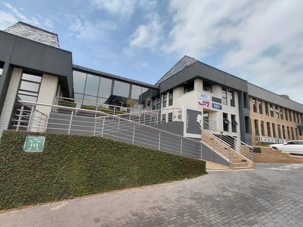 120  m² Commercial space