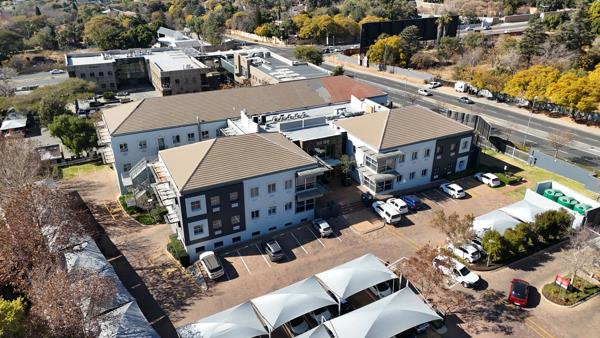 486  m² Commercial space