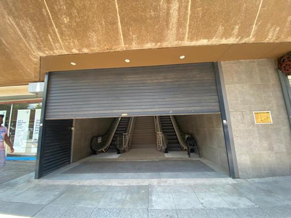 1 933 m² Retail Space