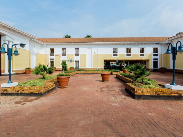 318.4 m² Office Space