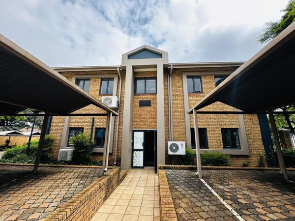 182  m² Office Space