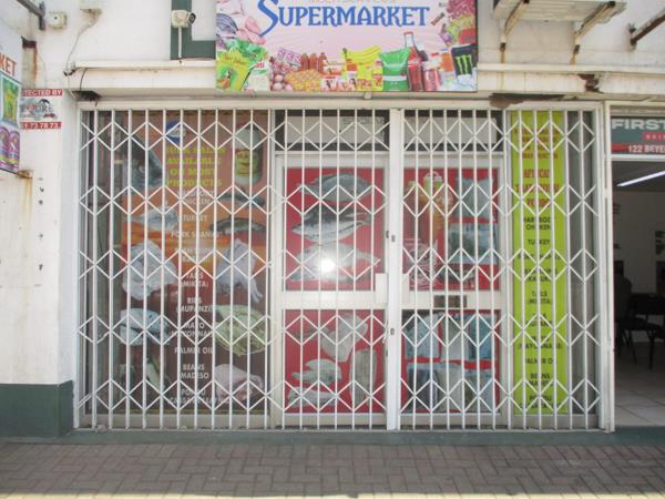 54  m² Retail Space