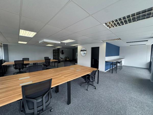 154  m² Commercial space