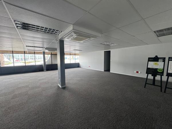 164  m² Commercial space