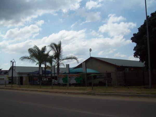 4 215  m² Commercial space