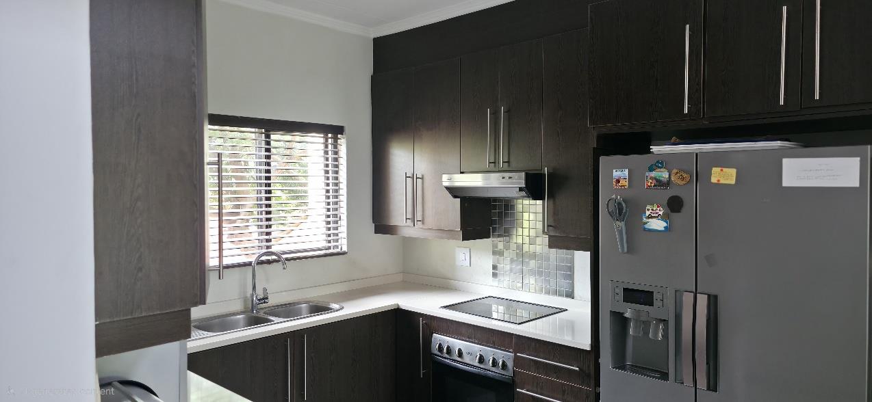 Apartment in Douglasdale - View 2
