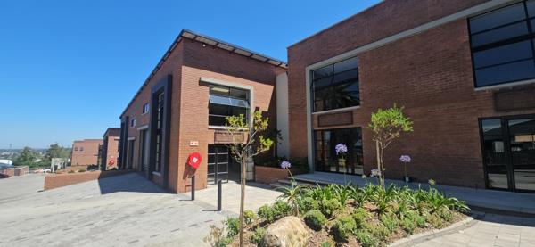 340 m² Commercial space
