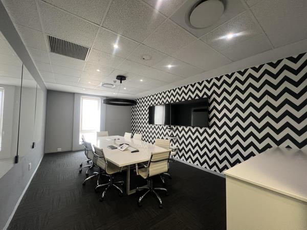 195 m² Commercial space