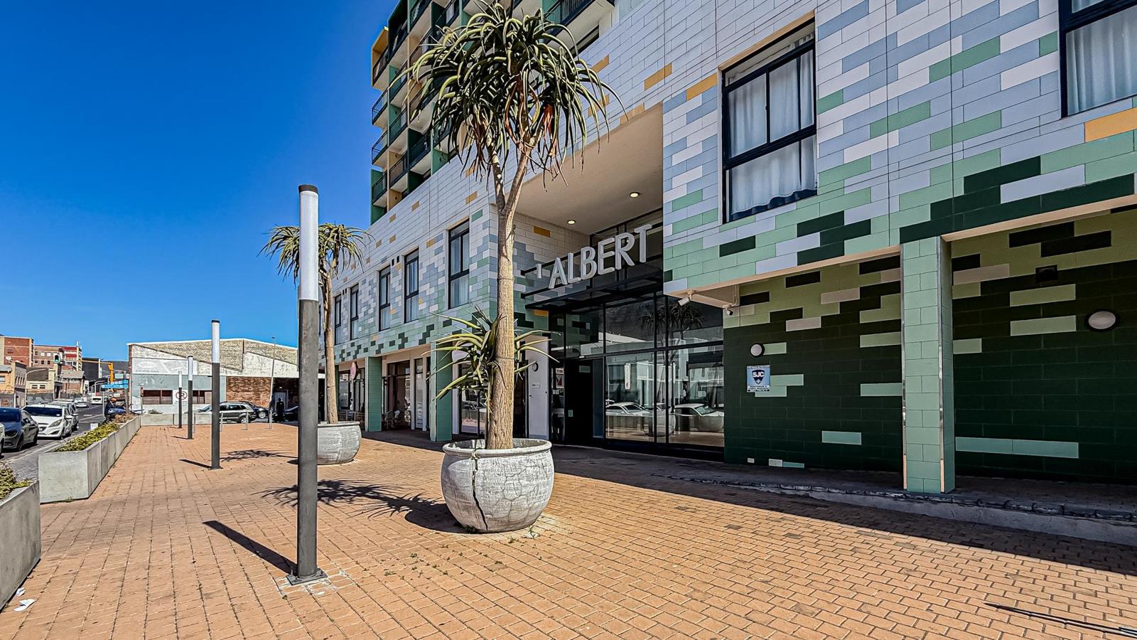 Bachelor apartment in Woodstock