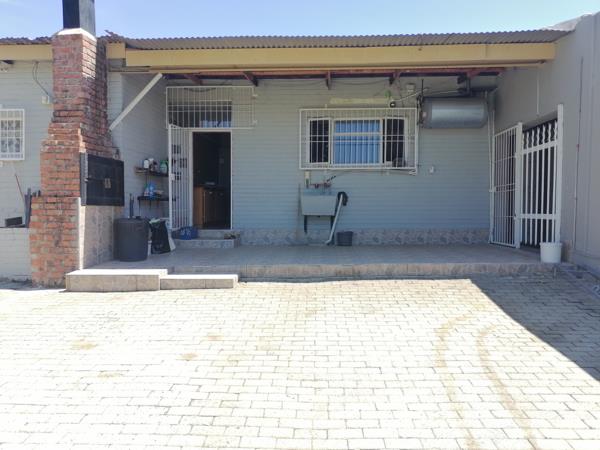 2 Bedroom House