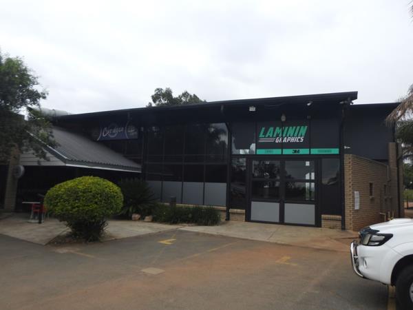 336  m² Retail Space