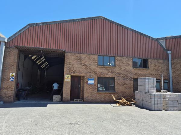 360  m² Industrial space