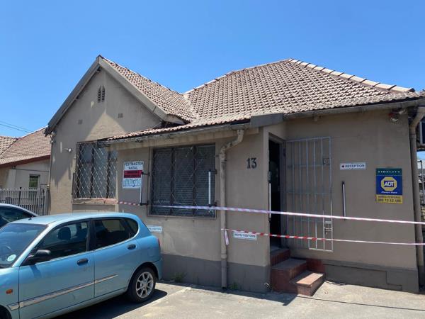 120  m² Commercial space