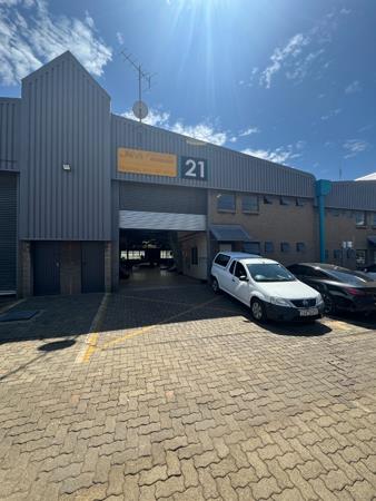 370  m² Commercial space